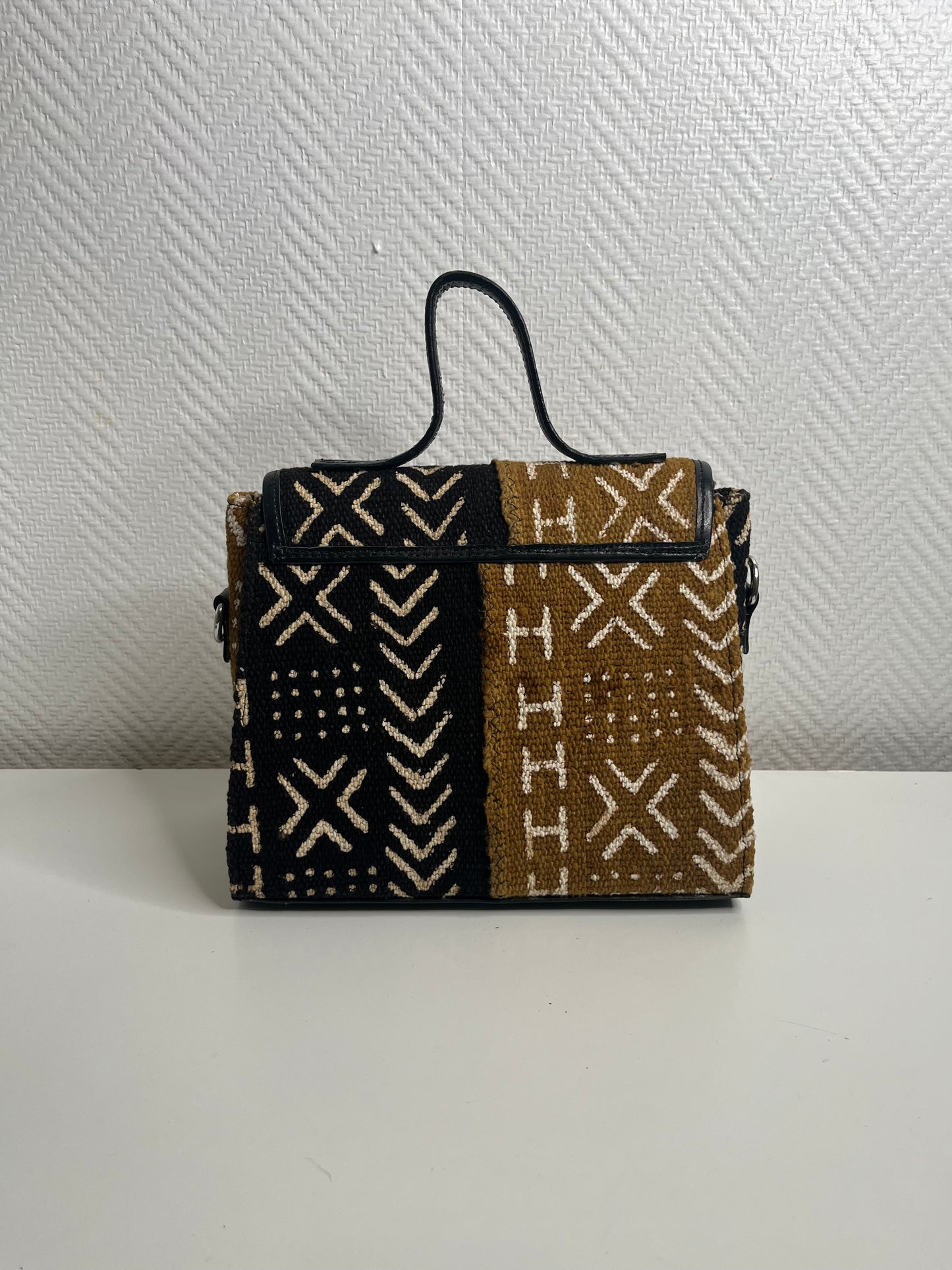 Sac Bogolan Siya